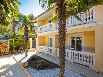 Apartment Apartment in Porec near the Sea and Beaches in Mali Maj - Apartment