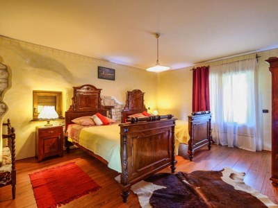 Holiday house Charming holiday home with garden - Features photo 15
