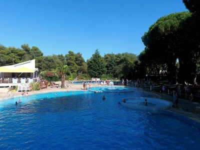 Holiday park Chalet w/ Terrace & Pool - Outdoor photo 29