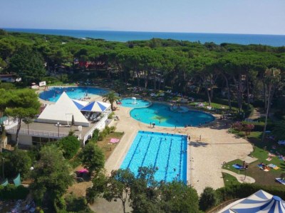 Holiday park Chalet in Baia Domizia with Private Beach - Outdoor photo 33