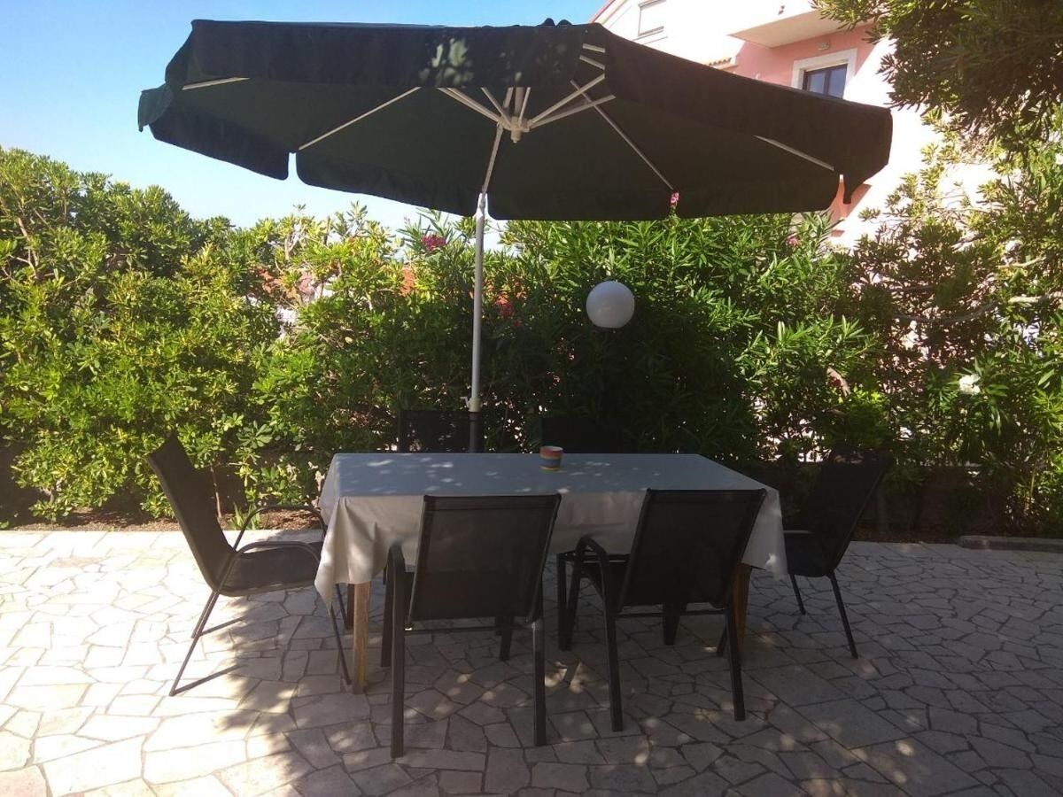 Apartment Two bedroom apartment with balcony Barbat, Rab A-24277-a - Outdoor photo 2