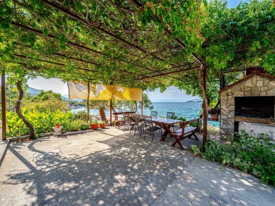 Apartment Four-bedroom apartment near beach Cove Pještata, Pelješac A-10236-a in Janjina - Apartment