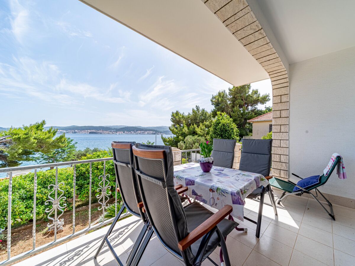 Apartment Two bedroom apartment near beach Kučište - Perna, Pelješac A-21507-b