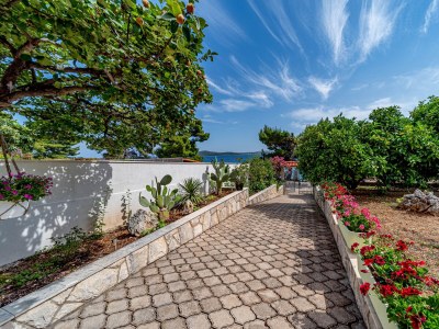 Apartment Two bedroom apartment near beach Kučište - Perna, Pelješac A-21507-e - Outdoor photo 17