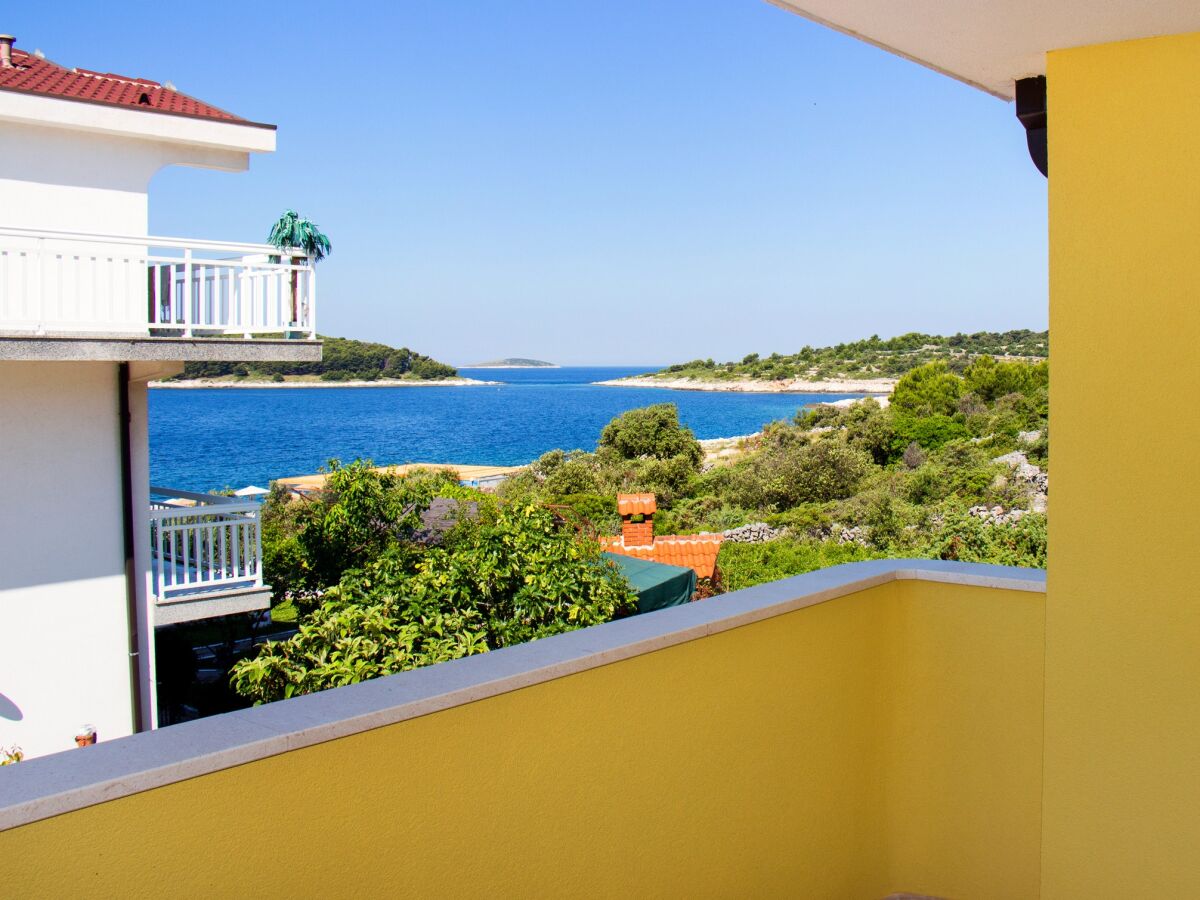Apartment Two bedroom apartment near beach Zečevo Rtić, Rogoznica A-11869-c