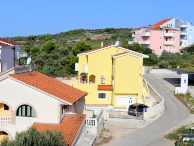 Apartment Two bedroom apartment near beach Zečevo Rtić, Rogoznica A-11869-c - Outdoor photo 8