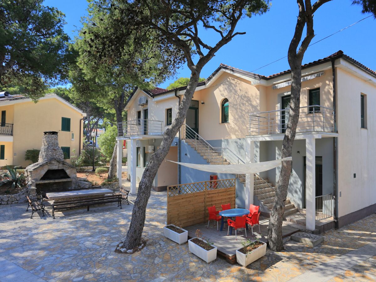 Apartment Two bedroom apartment with terrace and sea view Rogoznica A-18167-a - Outdoor photo 2