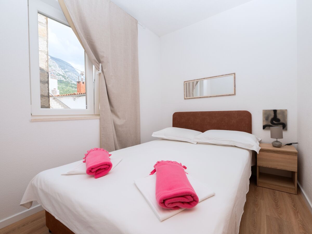 Apartment One bedroom apartment with air-conditioning Makarska A-21425-a