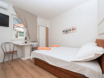 Apartment Studio flat with air-conditioning Makarska AS-21425-b in Makarska - Apartment