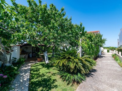 Apartment Two bedroom apartment with terrace Štinjan, Pula A-23546-a - Outdoor photo 12