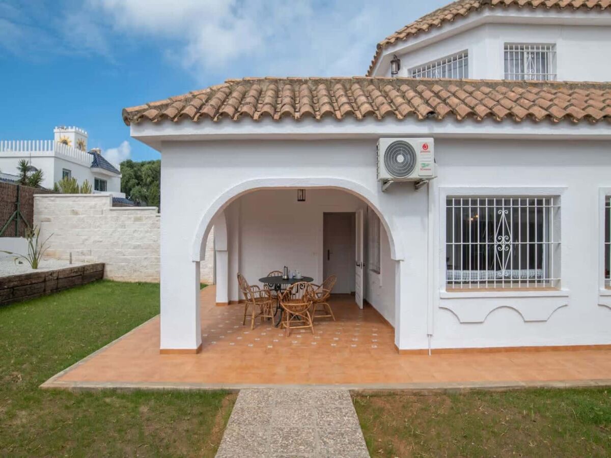 Apartment Family Stay in Conil with a swimming pool - Outdoor photo 4