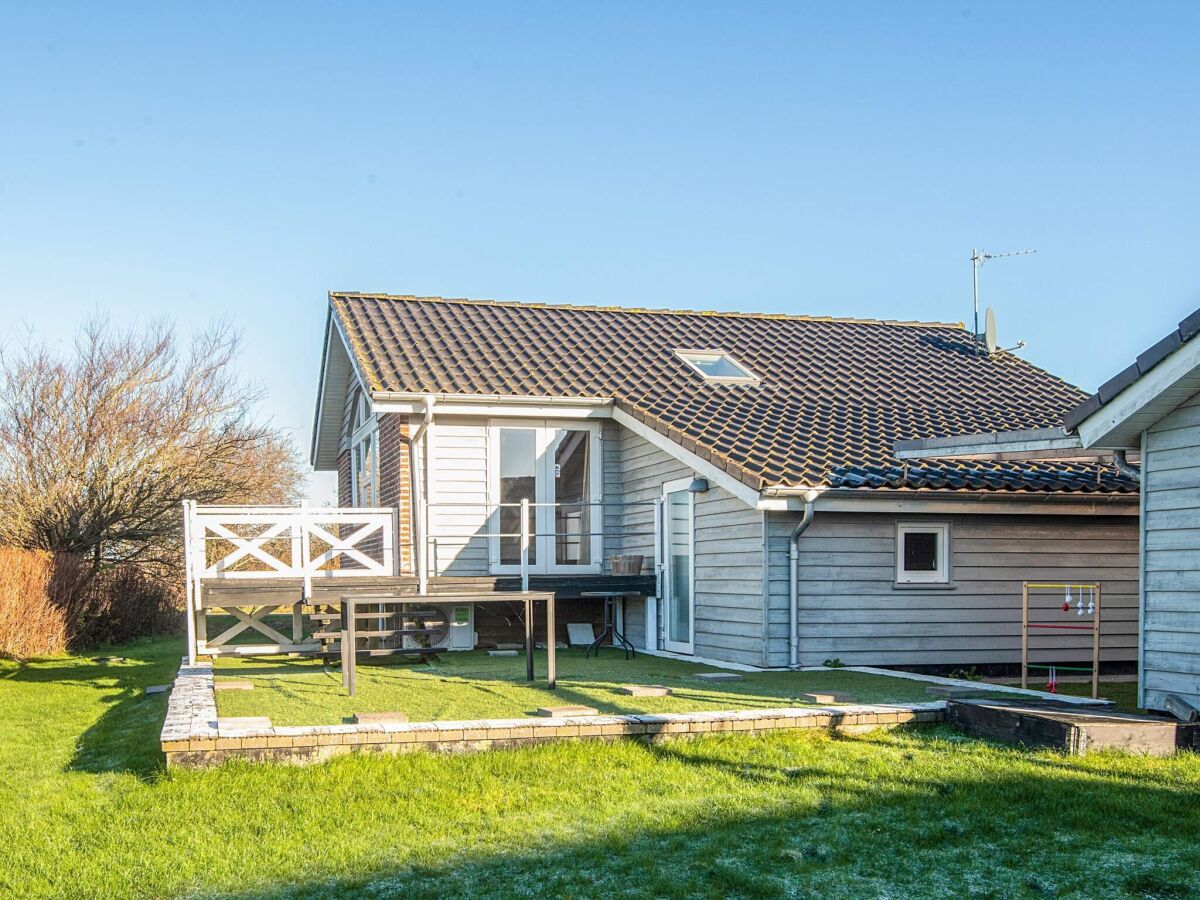 Holiday house 6 person holiday home in Hemmet