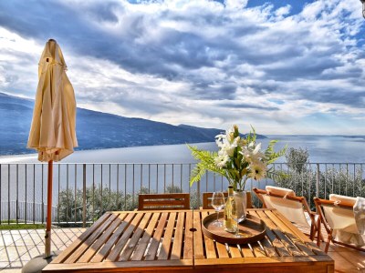 Apartment La Terrazza sul Lago in Tignale - Apartment