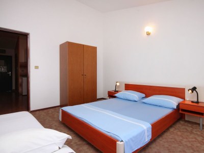 Apartment One bedroom apartment with balcony and sea view Prižba, Korčula A-9227-b - Outdoor photo 12