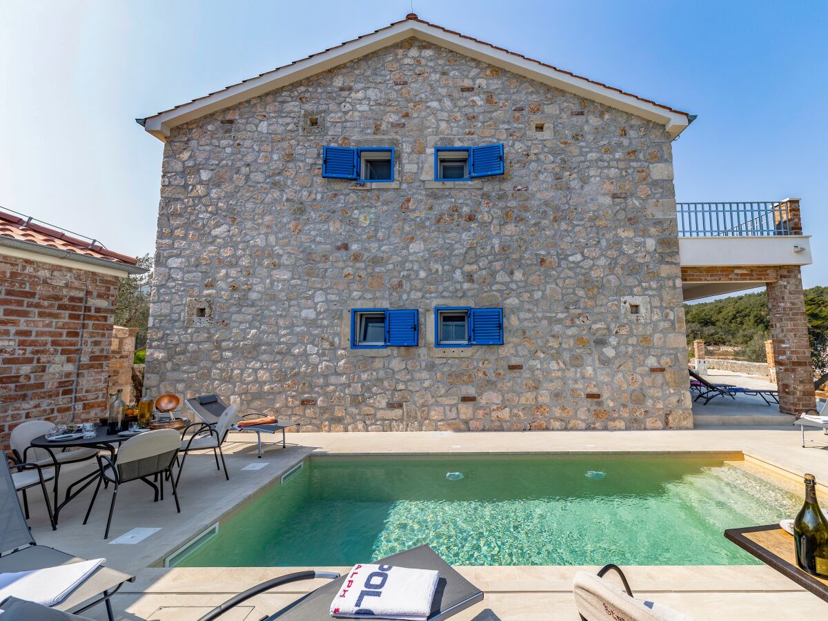 Holiday house Comfortable and spacious house with terrace and sea view Ždrelac, Pašman K-24952