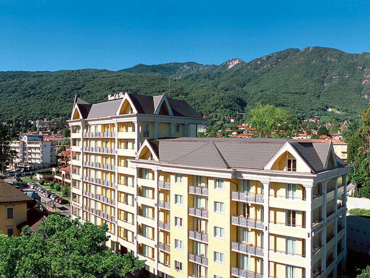 Holiday park Residence Carl & Do in Baveno