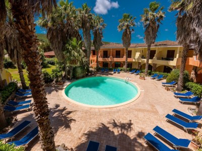 Holiday park Residence mit Gemeinschaftspool in Palau in Palau - Holiday park