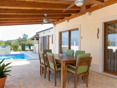 Villa 4 bedroom villa with swimming pool - Outdoor photo 34