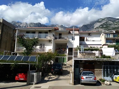 Apartment Two bedroom apartment with balcony and sea view Makarska A-9696-a - Outdoor photo 2