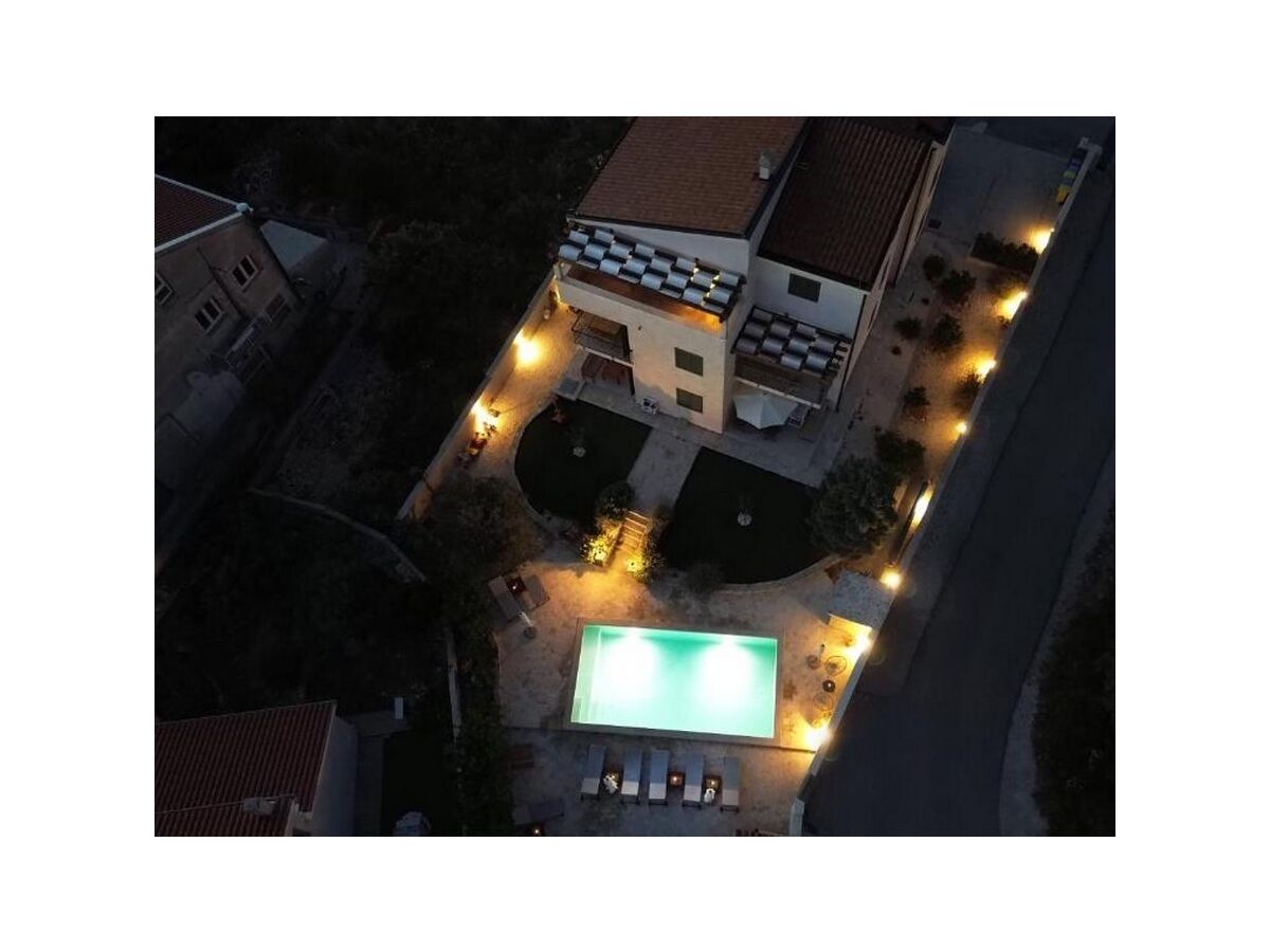 Apartment Two bedroom apartment with balcony and sea view Brodarica, Šibenik A-25027-c