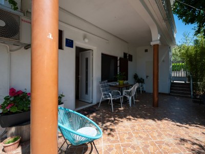 Apartment Two bedroom apartment with terrace Pakoštane, Biograd A-22462-c in Pakoštane - Apartment
