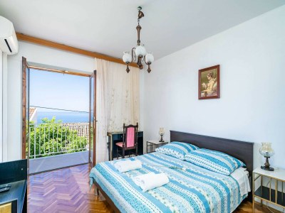 Apartment Apartments Stella - Three-Bedroom Apartment with Balcony and Terrace - Features photo 13