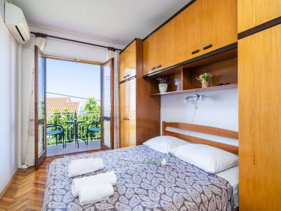 Apartment Apartments Stella - Three-Bedroom Apartment with Balcony and Terrace - Features photo 17