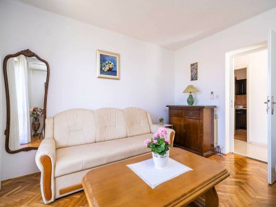 Apartment Apartments Stella - Three-Bedroom Apartment with Balcony and Terrace - Features photo 23