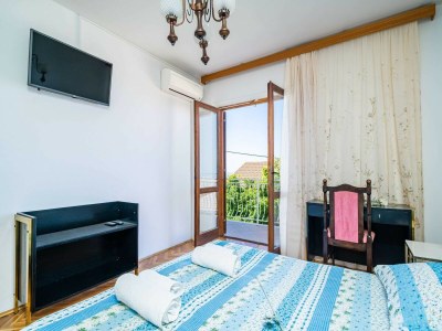 Apartment Apartments Stella - Three-Bedroom Apartment with Balcony and Terrace - Features photo 28
