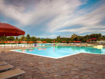 Holiday park Residence The Garda Village in Sirmione - Outdoor photo 9