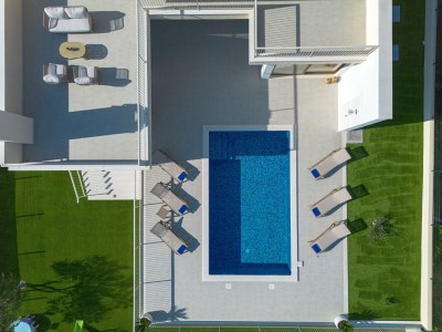 Villa Strandvilla mit Pool in der Nähe von Split - Outdoor photo 11