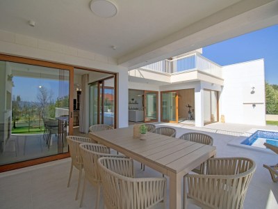 Villa Strandvilla mit Pool in der Nähe von Split - Outdoor photo 12