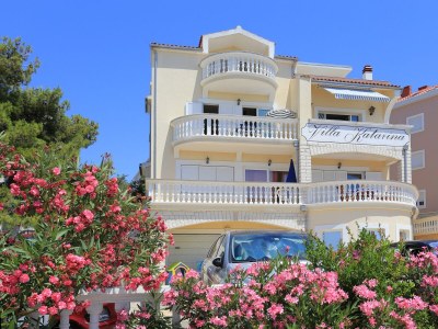 Apartment Two bedroom apartment near beach Brodarica, Šibenik A-15270-c - Outdoor photo 4