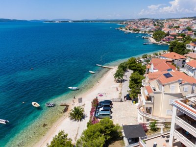 Apartment Two bedroom apartment near beach Brodarica, Šibenik A-15270-c - Outdoor photo 5