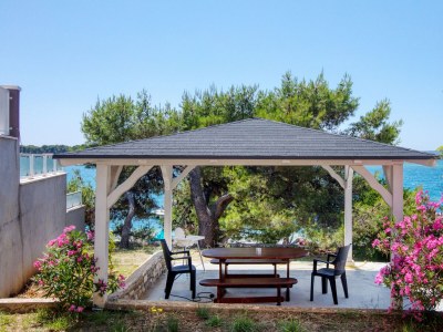 Apartment Two bedroom apartment near beach Brodarica, Šibenik A-15270-c - Outdoor photo 11