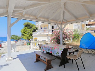 Apartment Two bedroom apartment near beach Brodarica, Šibenik A-15270-c - Outdoor photo 13