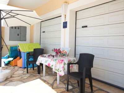 Apartment Two bedroom apartment near beach Brodarica, Šibenik A-15270-c - Outdoor photo 17