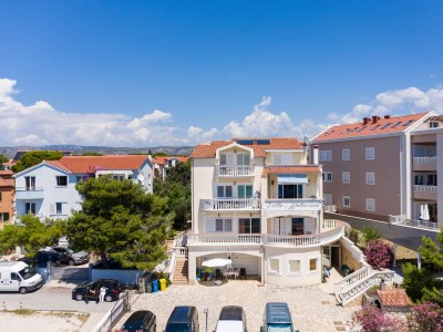 Apartment One bedroom apartment near beach Brodarica, Šibenik A-15270-e - Outdoor photo 10