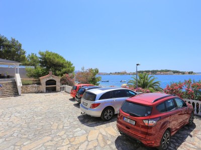 Apartment One bedroom apartment near beach Brodarica, Šibenik A-15270-f - Outdoor photo 27