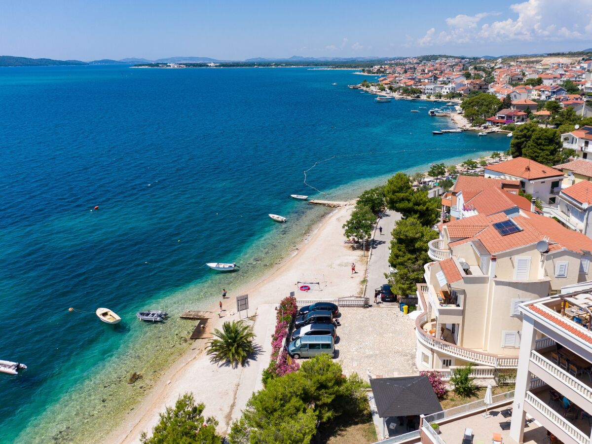 Apartment Two bedroom apartment near beach Brodarica, Šibenik A-15270-g - Outdoor photo 5