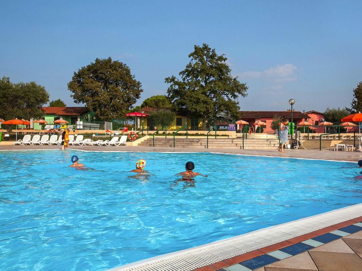 Holiday park Caravanpark The Garda Village, Sirmione - Outdoor photo 2