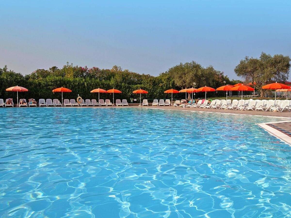 Holiday park Caravanpark The Garda Village, Sirmione - Outdoor photo 5