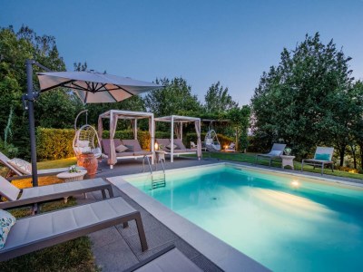 Farmhouse Apartment in Tuscany with Pool and Lucca Views - Outdoor photo 14