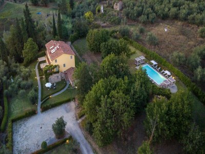 Farmhouse Apartment in Tuscany with Pool and Lucca Views - Outdoor photo 19