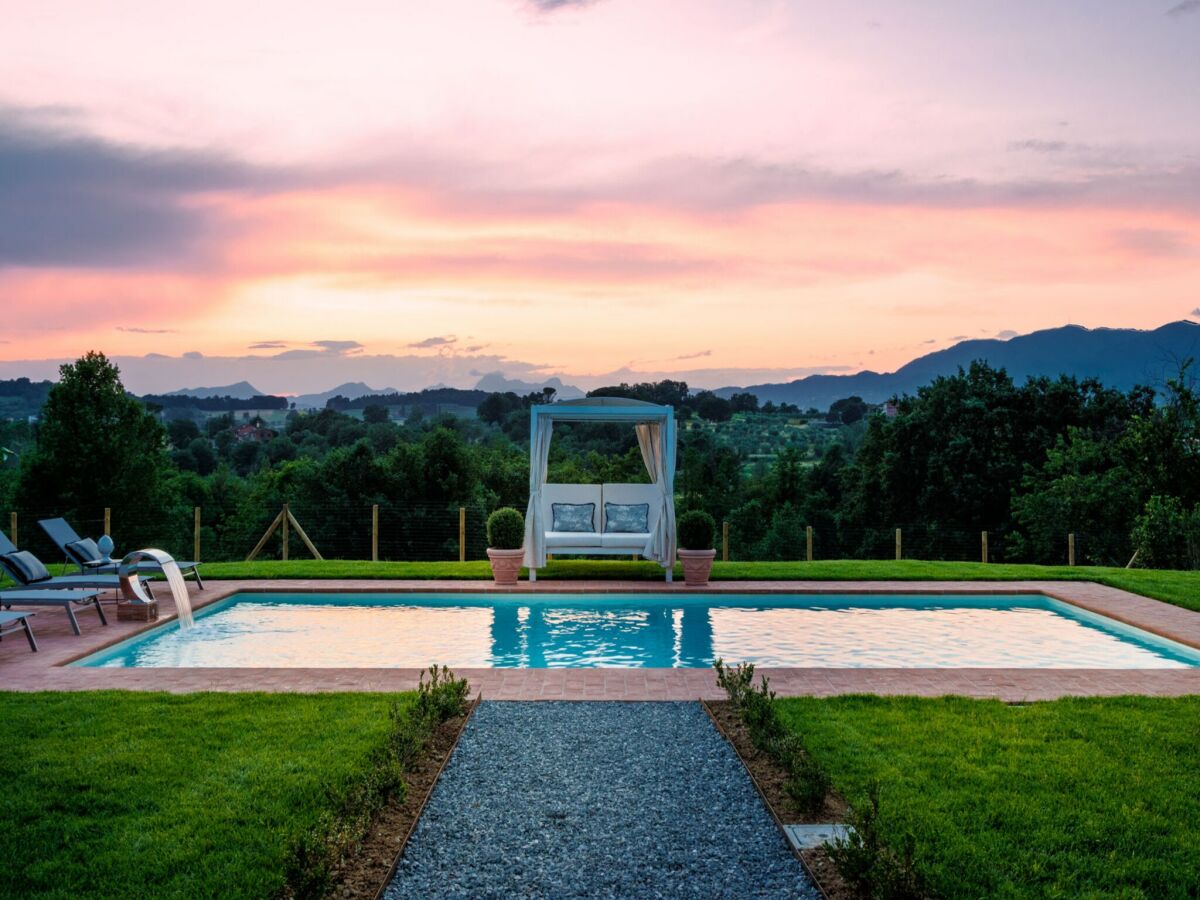 Villa Villa in Lucca with Pool and Scenic Views