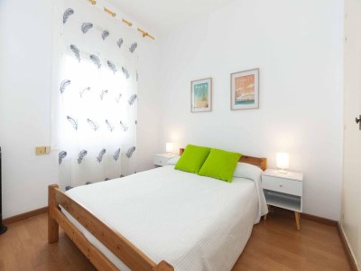 Apartment Apartment in Roses with Sea Views & Pool - Features photo 8