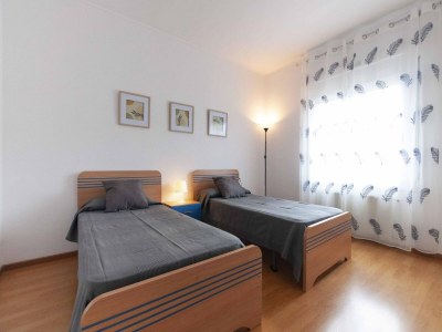 Apartment Apartment in Roses with Sea Views & Pool - Features photo 12