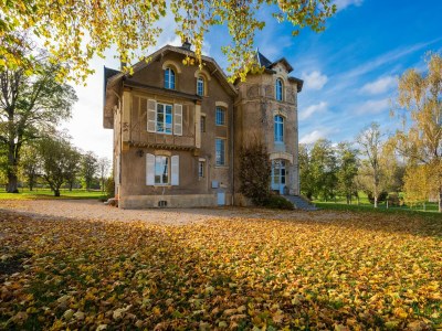 Villa Ferienhaus neben einem Schloss. - Outdoor photo 2