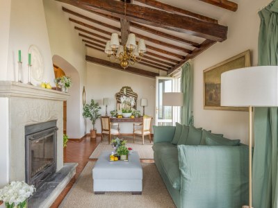 Villa Villa in Tuscany with Pool and Scenic Views - Features photo 53