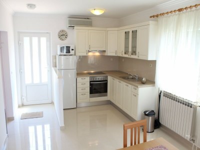 Apartment Apartment Siesta - Two-Bedroom Apartment with Balcony and Sea View - Features photo 9